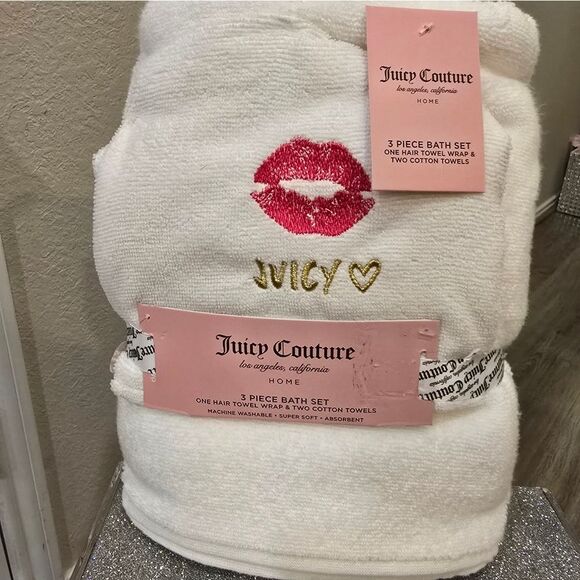 Juicy Couture Home Lips Logo Print 3-PC Bath Set - Picture 3 of 5
